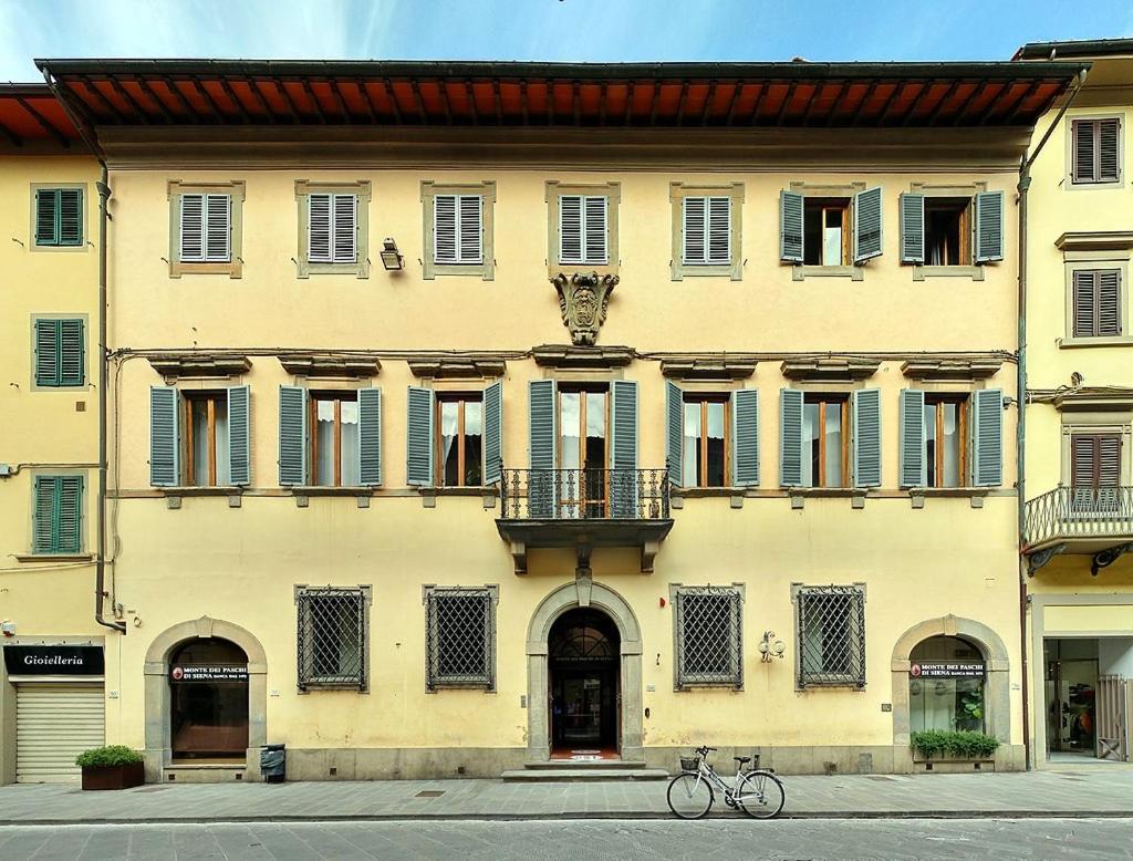 Palazzo Mari Suite & Rooms B&B Montevarchi Exterior foto